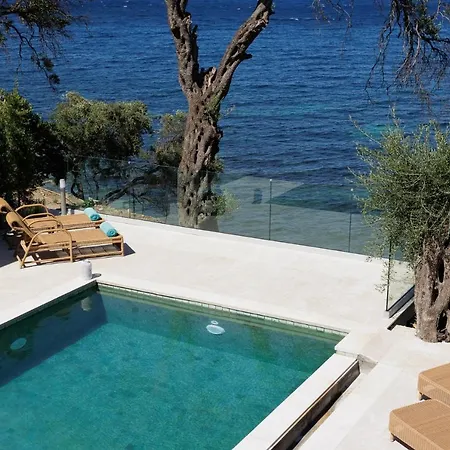 Nisos Corfu بينيتسيس